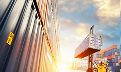 intermediate trading service for container expedition